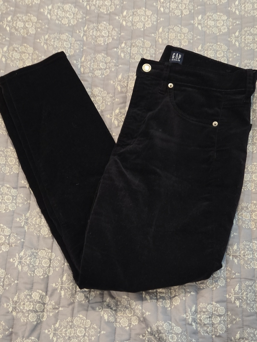 GAP Women's Black Skinny Velvet Jeans